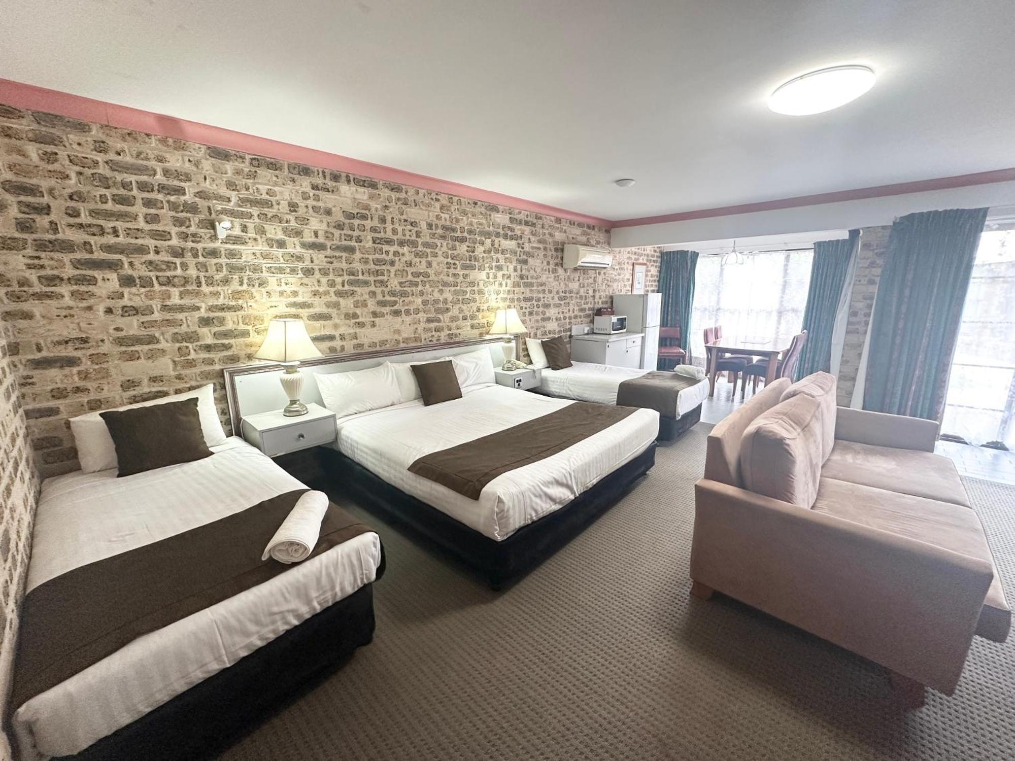 Motel Sir Francis Drake à Heatherbrae Extérieur photo